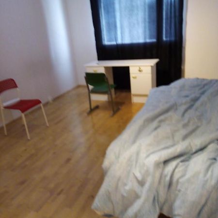 Appartement Huone à Turku Extérieur photo
